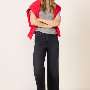 Anessa w Twisted Outseam Panel Wide Leg Jean