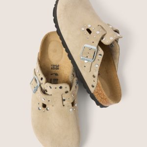 Boston Rivets Clog