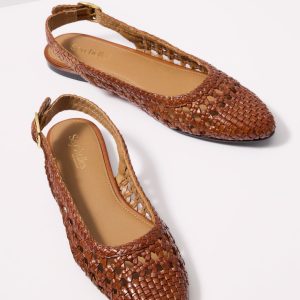 Avalon Woven Flat