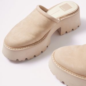 Leora Clog